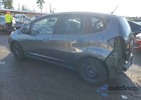 2013 Honda Fit z USA, uszkodzony, nr VIN JHMGE8H34DC040632